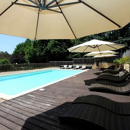 Hotel Le Clos Roussillon Pres De Sarlat 3*