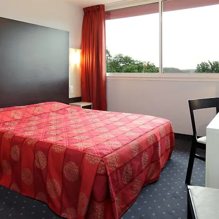Le Clos Roussillon Pres De Sarlat Hotel 3*